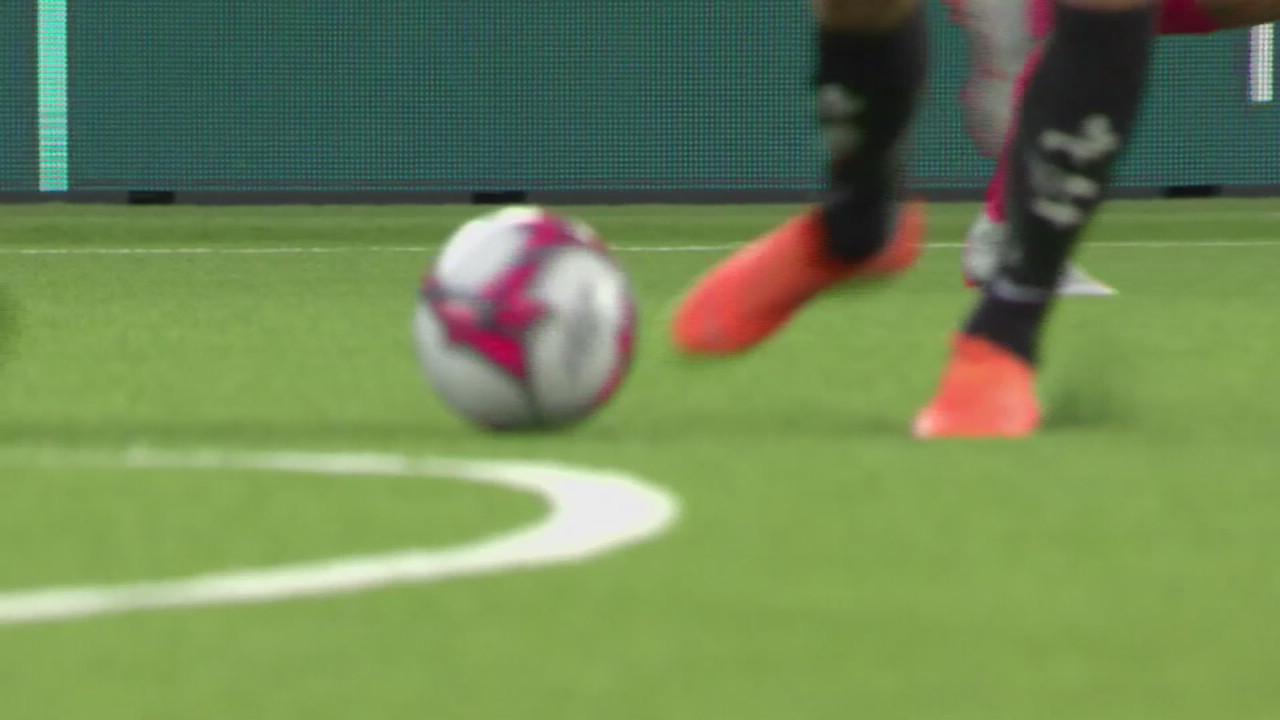 Kveldskamp, flomlys, dugg i gresset og fullsatt?